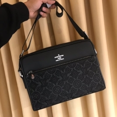 Mens Louis Vuitton Satchel Bags